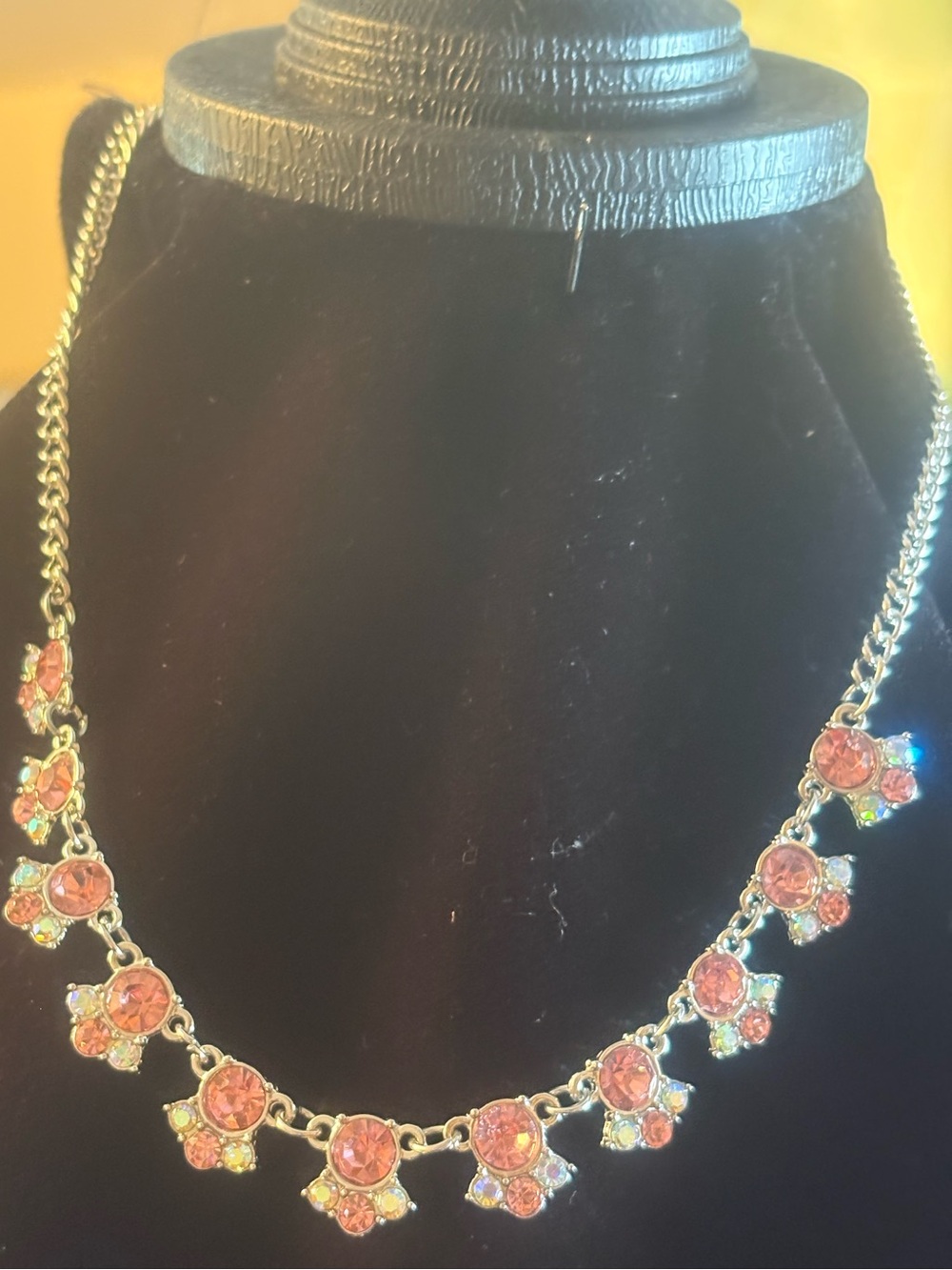 Elegant Pink Crystal Fleur Necklace - Women Jewelry